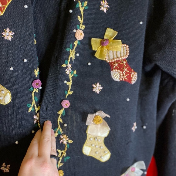 🎄Vintage stocking Christmas sweater🎄 - Picture 3 of 10